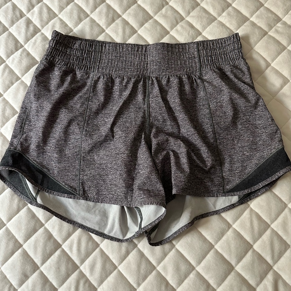Lululemon Hotty Hot High-Rise Lined Shorts 2.5”